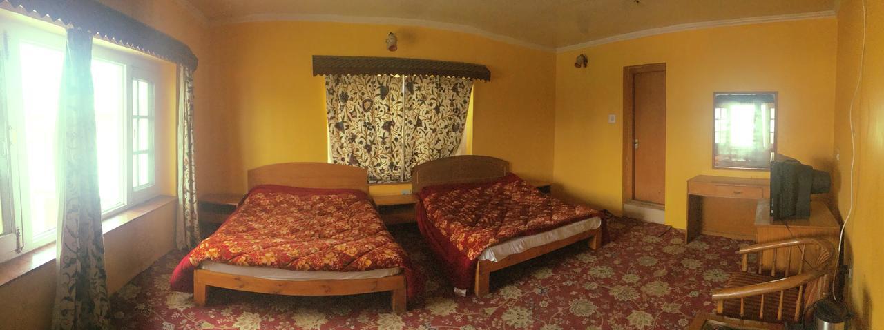 Royal Residency Hotel Srīnagar Exterior foto